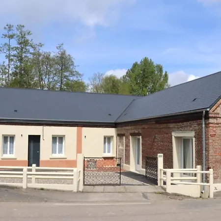 Vakantiehuis Au Clair Matin Sur L'yeres Sept-Meules
